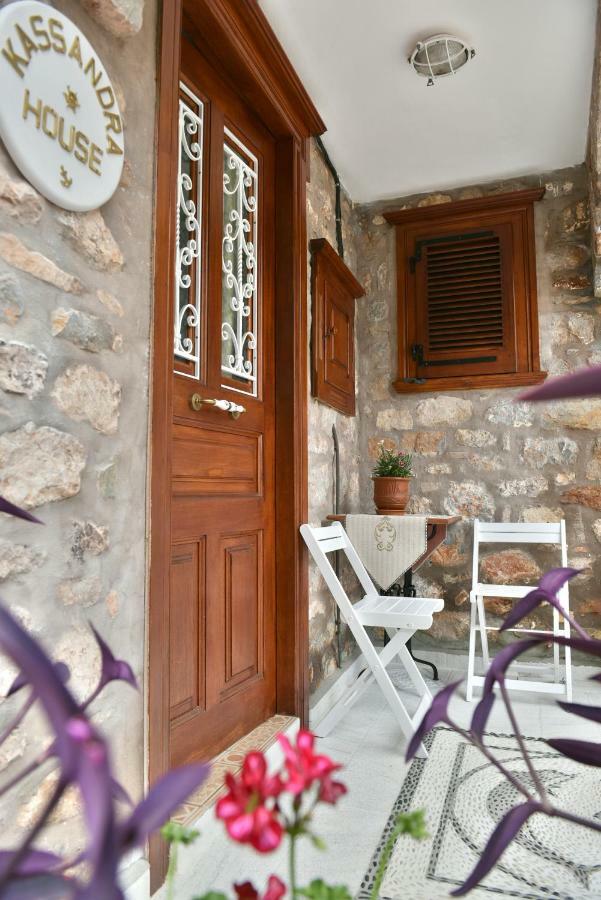Kassandra House هيدرا المظهر الخارجي الصورة